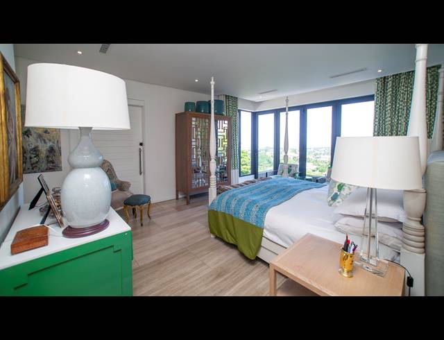 4 BEDROOM HOUSE FOR SALE IN LA LUCIA RIDGE